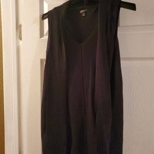 Black sweater with top tie